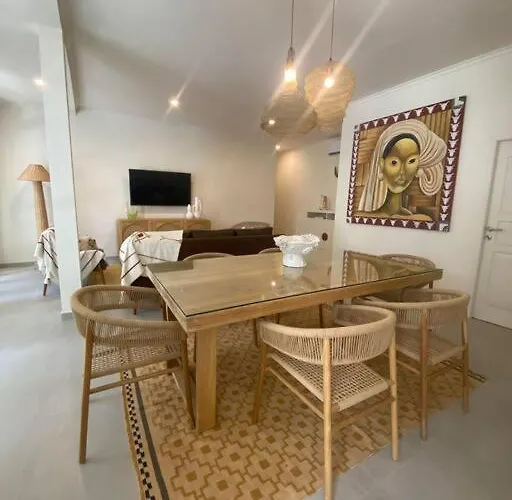 El Nis - - 4 Bedroom - 4 Bathroom - Luxury Villa Legian (Bali)