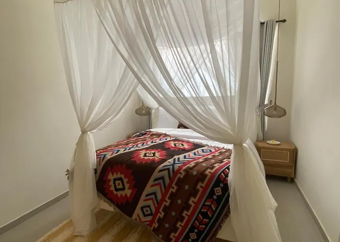 El Nis - - 4 Bedroom - 4 Bathroom - Luxury