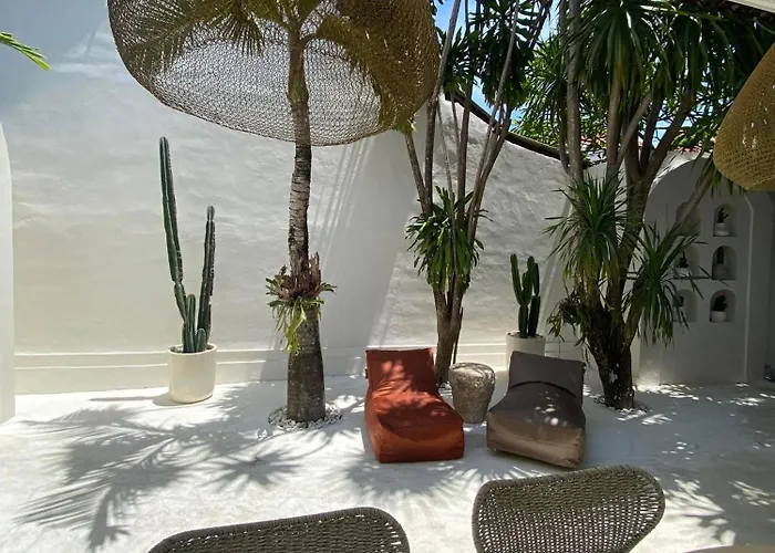 El Nis - - 4 Bedroom - 4 Bathroom - Luxury Villa